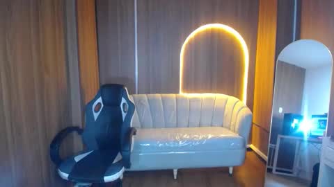  wendy  online show from 10/26/25, 08:15