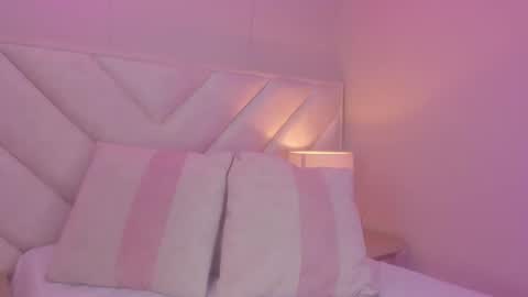 _wendy_x online show from 10/13/25, 11:43