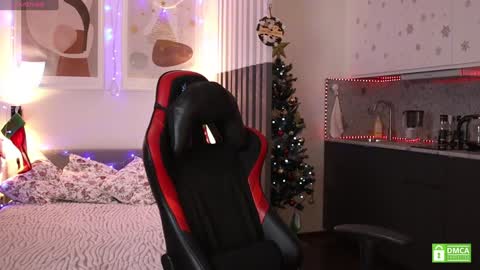 Kristina online show from 12/18/24, 01:34