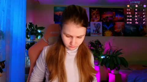 Snapshot of _witch__ chatting on 01/18/26, 07:23 Enni online show from 01/18/26, 07:23