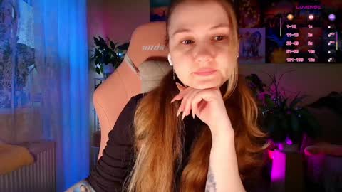 Snapshot of _witch__ chatting on 02/14/26, 07:49 Enni online show from 02/14/26, 07:49