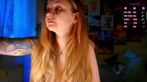 Snapshot of _witch__ chatting on 04/29/26, 05:33 Enni online show from 04/29/26, 05:33