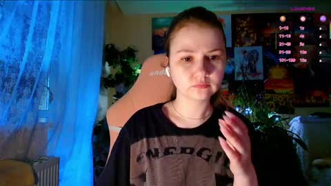 Snapshot of _witch__ chatting on 06/02/26, 09:22 Enni online show from 06/02/26, 09:22