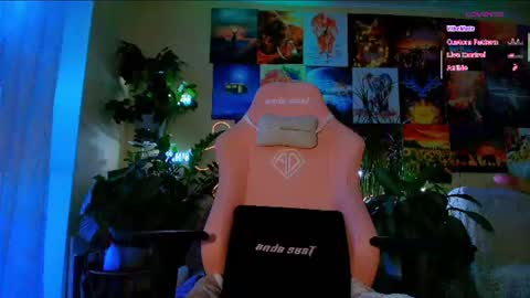 Enni online show from 06/18/26, 09:14