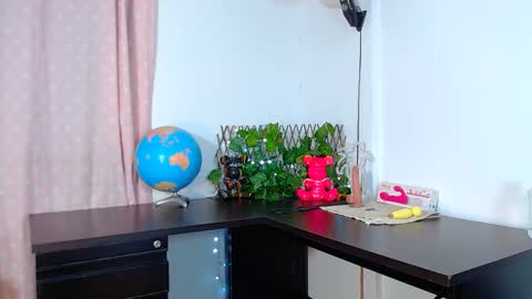 ZARA online show from 01/30/25, 12:37