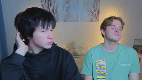 YoshiArthur online show from 07/18/26, 04:49