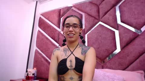 yeeeen online show from 01/12/25, 03:25