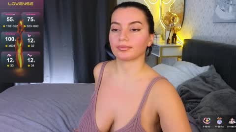 Jasmine online show from 02/05/25, 11:23