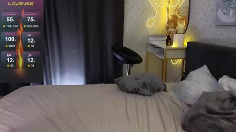 Jasmine online show from 02/12/25, 11:18