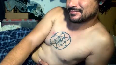 Snapshot of _yourdirtysecret_23 chatting on 10/06/25, 03:42 _yourdirtysecret_23 online show from 10/06/25, 03:42