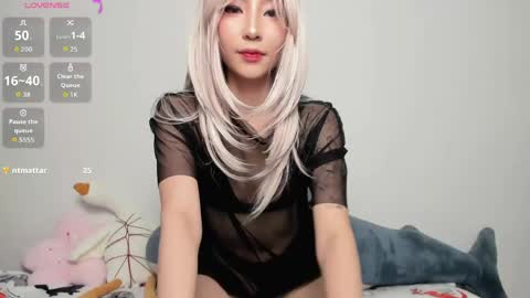 Mia online show from 05/21/26, 10:17