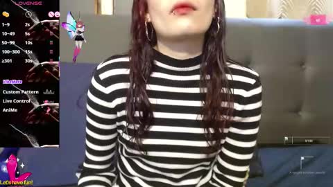 Yuyi online show from 09/13/25, 01:38