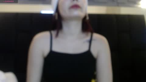 Yuyi online show from 09/14/25, 12:59