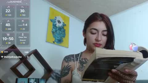 Zoe  online show from 10/01/25, 04:51