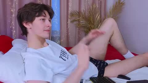 Snapshot of a11ice chatting on 11/23/25, 12:49 Denis online show from 11/23/25, 12:49