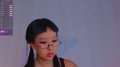 Snapshot of a1ly chatting on 11/05/25, 03:01 Ally online show from 11/05/25, 03:01