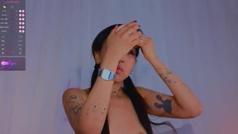 Snapshot of a1ly chatting on 11/11/25, 03:12 Ally online show from 11/11/25, 03:12