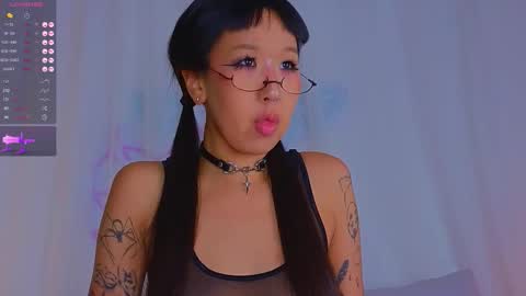 Snapshot of a1ly chatting on 11/13/25, 03:00 Ally online show from 11/13/25, 03:00