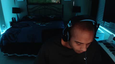 a4orce online show from 12/25/24, 04:01