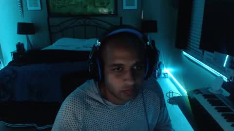 a4orce online show from 03/05/25, 06:01