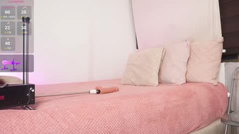 Alexandra  online show from 10/04/25, 09:18