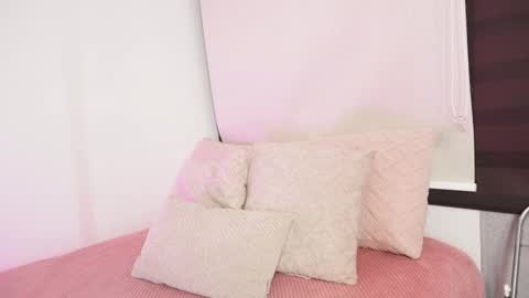 Alexandra  online show from 10/29/25, 09:11