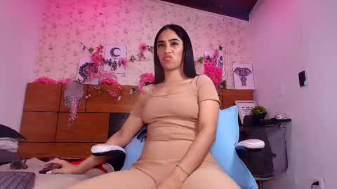 Aisha online show from 09/09/25, 11:54