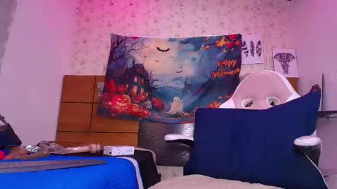 Aisha online show from 10/13/25, 12:05