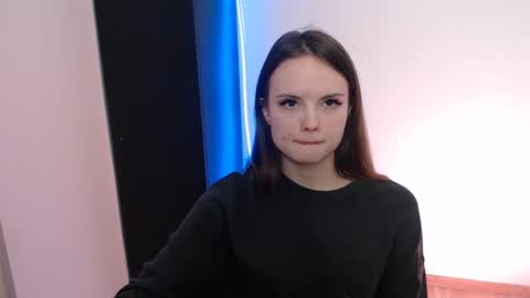 a_ariella_ online show from 10/17/25, 12:41