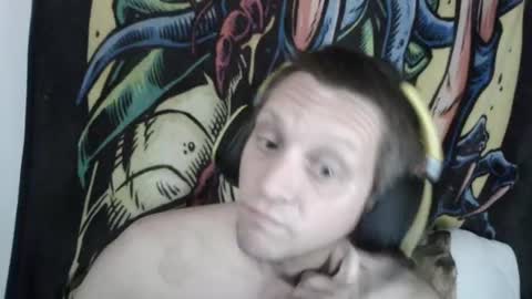 Snapshot of a_bored_dragon chatting on 08/06/26, 08:38 A Bored Dragon online show from 08/06/26, 08:38