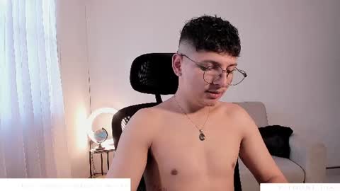 a_lejandro08 online show from 07/22/26, 11:35