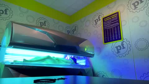 a_rae93 online show from 09/19/25, 12:23