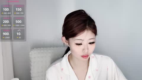 a_sweet_168_m online show from 06/08/26, 12:03