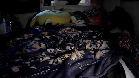 Snapshot of a_twinkie chatting on 10/12/25, 03:11 Chris online show from 10/12/25, 03:11