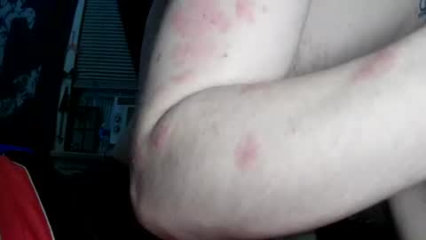 Snapshot of a_twinkie chatting on 10/20/25, 01:17 Chris online show from 10/20/25, 01:17