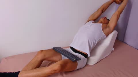 Axel online show from 10/11/25, 03:06