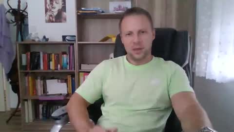 Long distance cumshot online show from 11/24/25, 09:42