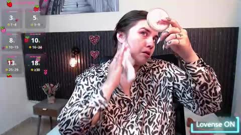 Abby Lee  online show from 09/18/25, 08:33