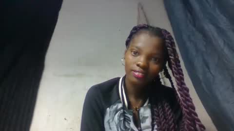 Snapshot of aadienne chatting on 04/23/26, 06:36 aadienne online show from 04/23/26, 06:36