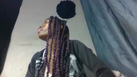 Snapshot of aadienne chatting on 04/23/26, 12:29 aadienne online show from 04/23/26, 12:29