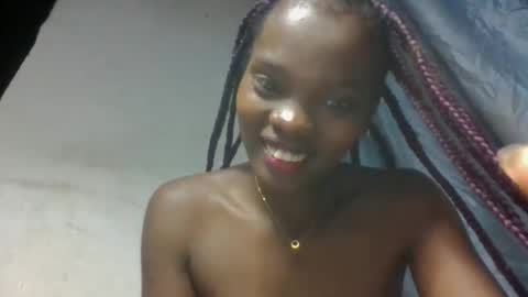 Snapshot of aadienne chatting on 04/25/26, 01:41 aadienne online show from 04/25/26, 01:41