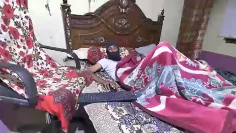Snapshot of aakhan804 chatting on 04/04/26, 11:46 aakhan804 online show from 04/04/26, 11:46