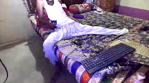 Snapshot of aakhan804 chatting on 05/23/26, 10:14 aakhan804 online show from 05/23/26, 10:14