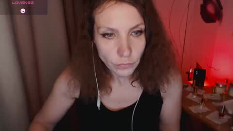 Snapshot of aamazingjoi chatting on 12/26/24, 11:57 Katie online show from 12/26/24, 11:57