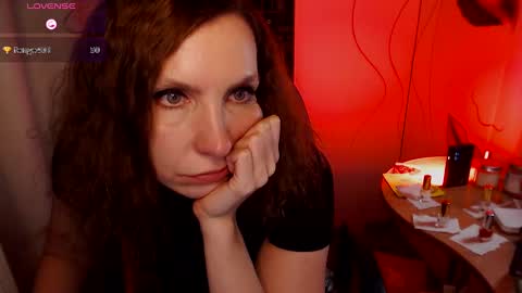 Snapshot of aamazingjoi chatting on 12/27/24, 11:21 Katie online show from 12/27/24, 11:21