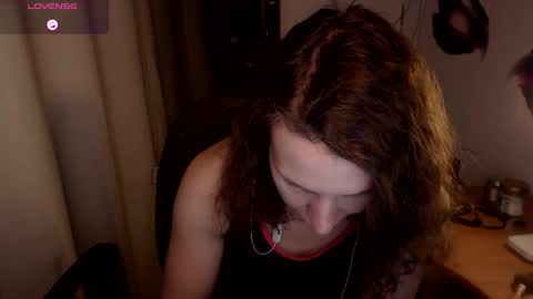 Snapshot of aamazingjoi chatting on 01/04/25, 02:35 Katie online show from 01/04/25, 02:35