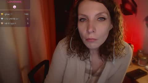 Snapshot of aamazingjoi chatting on 01/05/25, 03:32 Katie online show from 01/05/25, 03:32