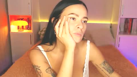 Lea online show from 12/20/24, 08:45