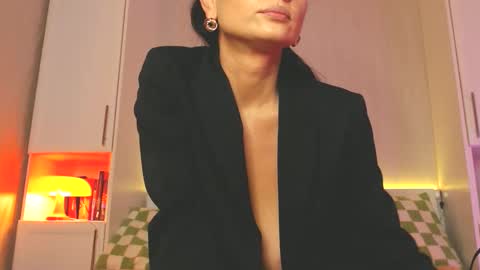 Lea online show from 01/08/25, 09:34