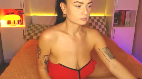 Lea online show from 02/15/25, 05:28